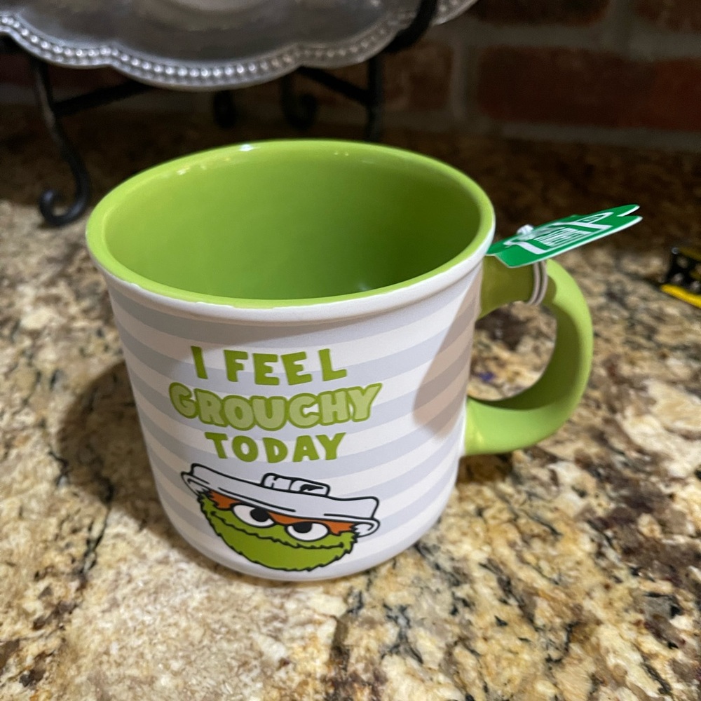 Sesame Street Oscar the Grouch “I feel grouchy today”
soft touch coffee mug NEW